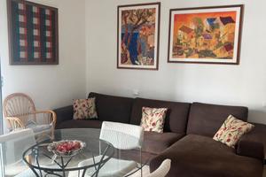 Appartamento , due camere e doppi servizi