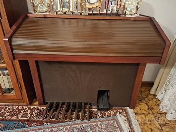 Organo  farfisa