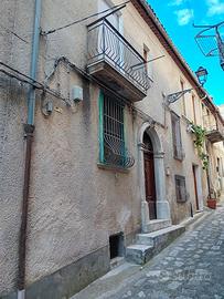 Casa Indipendente, centro storico Padula( SA)