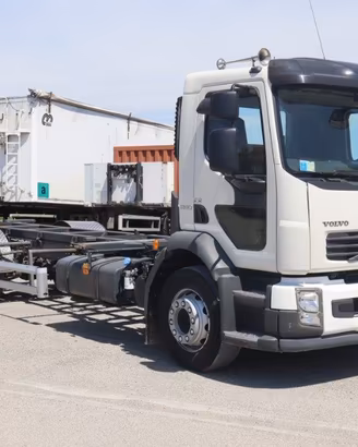 VOLVO FL 18-290 MOTRICE 2 ASSI A TELAIO 180 COMP