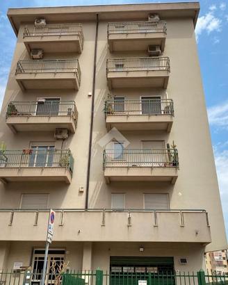 3 LOCALI A PALERMO