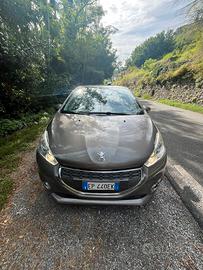 Peugeot 208 1.2 Neopatentati con garanzia!