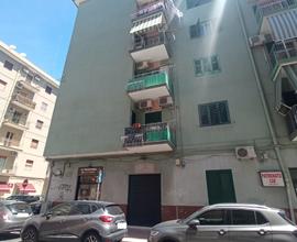 Locale commerciale via Emilia Taranto