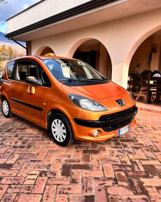 Peugeot 1007