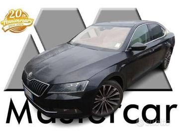SKODA Superb Superb 2.0 tdi Laurin & Klement 140
