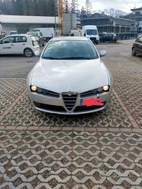 Alfa Romeo macchina usata 