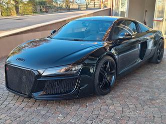 Audi R8 4.2 V8 FSI quattro R tronic