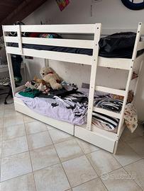 Letto a castello IKEA MYDAL bianco con 2 materassi