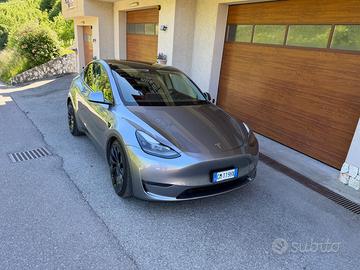 Tesla Model Y Performance Dual Motor