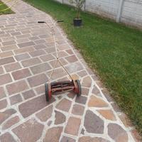 Rasaerba elicoidale/rullo arieggiatore