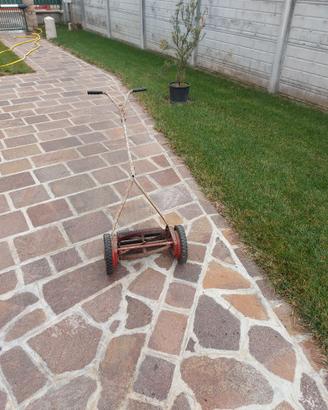 Rasaerba elicoidale/rullo arieggiatore