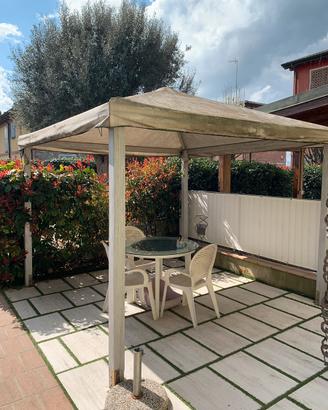 Gazebo bianco