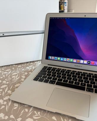 MacBook Air 13" (2015) Intel Core i5 dual-c