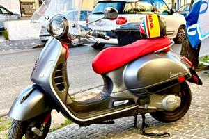 Vespa Piaggio 300 GTS