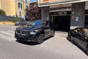 BMW X1 20d-Xdrive Msport-Hybrid 48V-Panorama-Ful