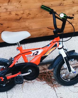 bicicletta tipo BMX da bambino 