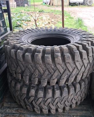 Gomme 37x12,5 R16