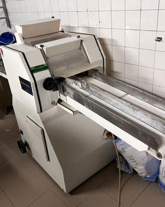 Macchinario per panificio.