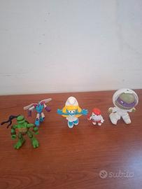  Action Figure e Sorpresine Miste:puffi kinder ecc