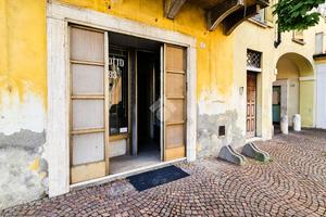 NEGOZIO A VEROLANUOVA