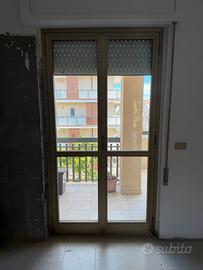 Finestre in alluminio con vetro camera