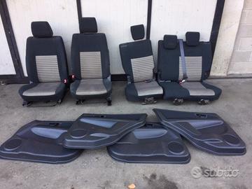 Sedili completi Fiat Sedici 2009 5 porte