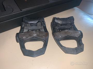 Corpo pedali Garmin vector