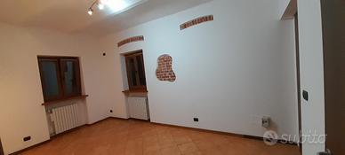Bilocale Trinità zona tranquilla