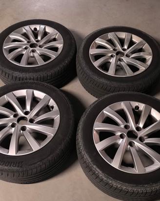 cerchi 16 alfa romeo giulietta con gomme estive