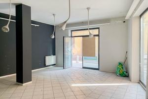 NEGOZIO A CASSANO D'ADDA