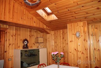 Casa ad Enego/leggi nota