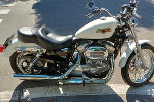Harley-Davidson Sportster 883
