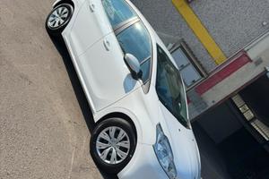 208 hdi unico propietario