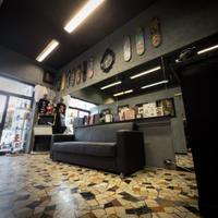 Coworking Poltrona in studio tattoo professionale