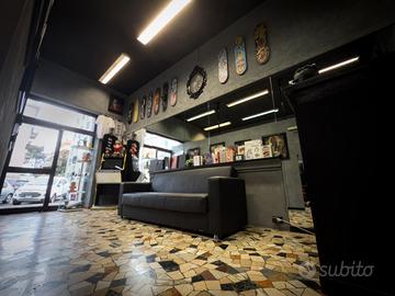 Coworking Poltrona in studio tattoo professionale