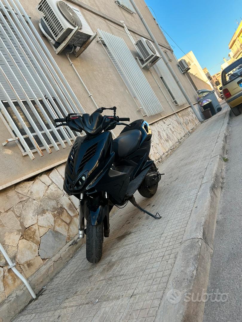 Aerox In Vendita Yamaha Aerox 50 2000 Moto E Scooter In Vendita A