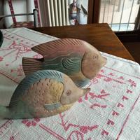 Coppia di pesci in legno