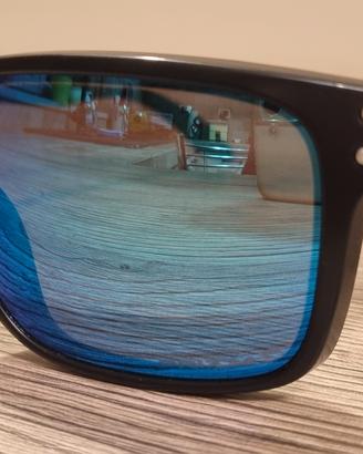 Occhiali Oakley Holbrook polarizzati
