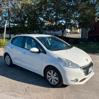 PEUGEOT 208 - 2013