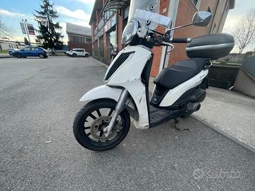Piaggio Carnaby 300 2009