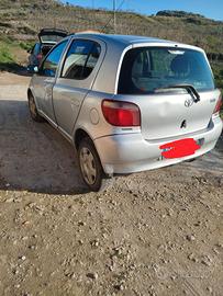 Toyota Yaris 1.0 benzina 