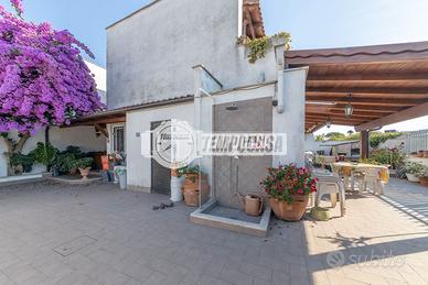 AMPIA VILLA RISTRUTTURATA
