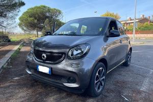 Smart forfour W453 benzina