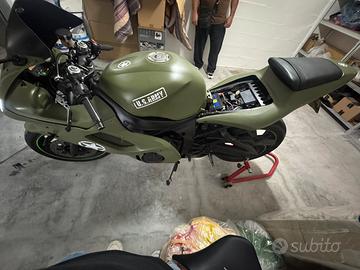 Yamaha R6 us Army