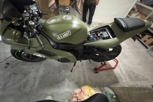 Yamaha R6 us Army