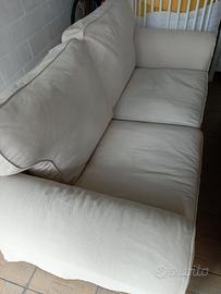 Divano due posti IKEA modello EKTORP 
