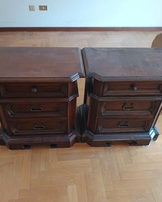 coppia comodini arte povera 