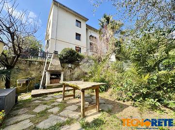 4 LOCALI A LA SPEZIA