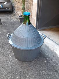 damigiane per liquidi.