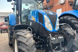 TRATTORE NEW HOLLAND T6080 RC